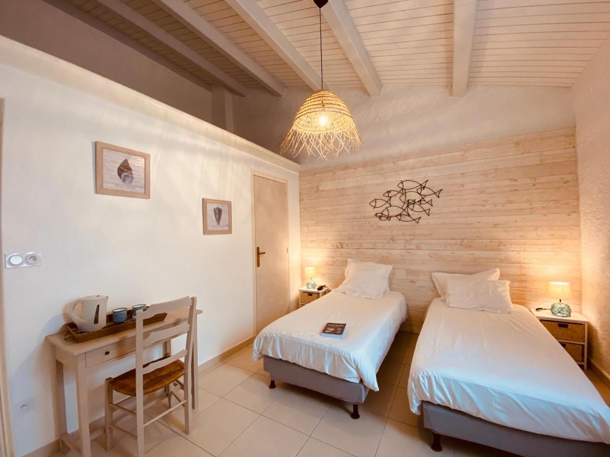 Hotel Ile De Lumiere 라코티니에르 외부 사진