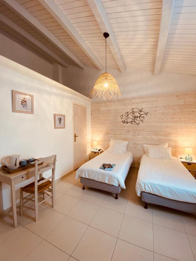 Hotel Ile De Lumiere 라코티니에르 외부 사진